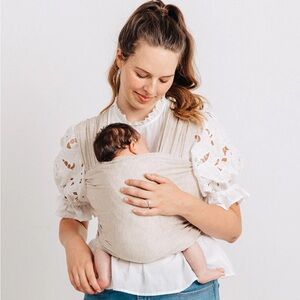 Solly Baby Flax Wrap: A heathered tan with flecks of grey, white and taupe